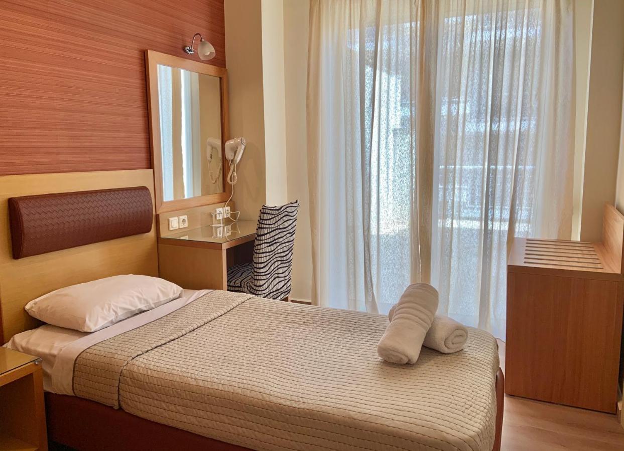 קלמאטה Hotel Flisvos חדר תמונה
